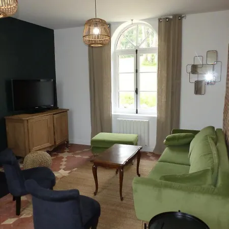 Passage Du Marche Blainville-Crevon